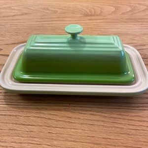 Le Creuset green apple enamel butter dish in EUC.